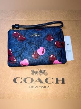 🍒 COACH Corner Zip Wristlet Blue Signature Canvas Cherry Print AUTHENTIC NWT